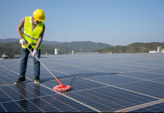 Solar panel Cleaning in California